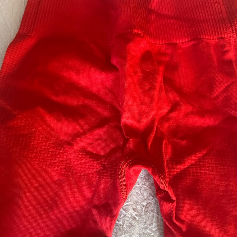Women’s Best Red leggings - Picture 4 of 6